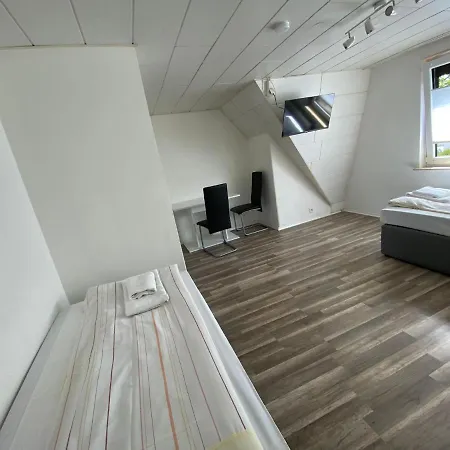 דירה Zentrale Und Ruhige Monteurwohnung Mit 2 Schlafzimmern In Der Naehe Des Fek Neumünster